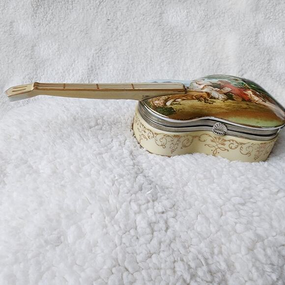 Vintage Porcelain Japanese Music Box Trinket Violin Flower Shaped Lego Brand - Picture 4 of 16